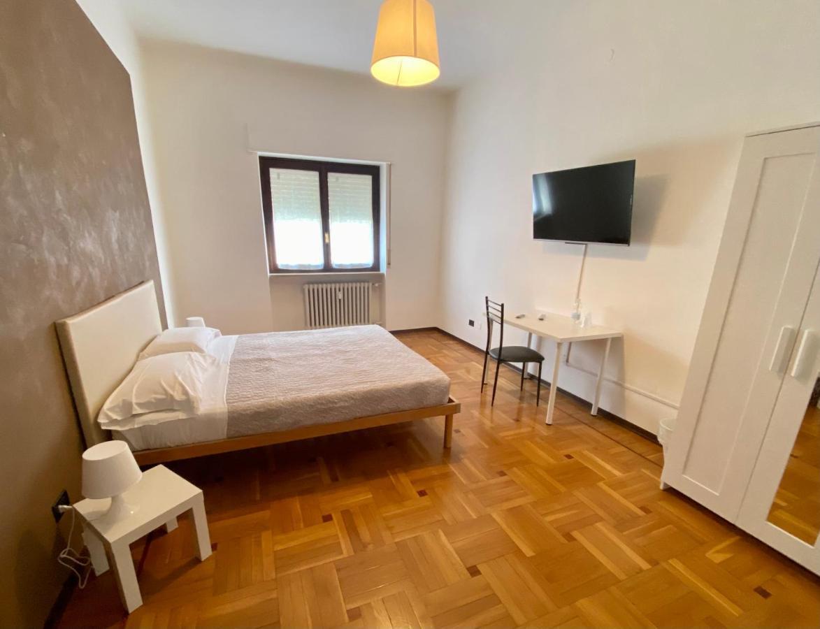 5Th Apartment Cuneo Buitenkant foto